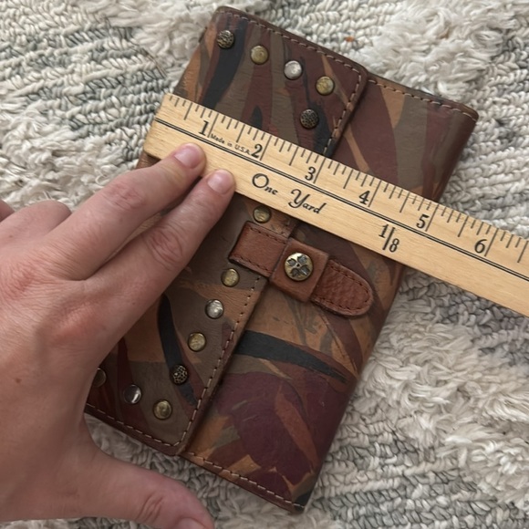 Patricia Nash Brown, Tan, Army Green & Black Leather Print Wallet. - Picture 11 of 11
